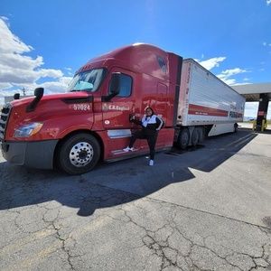 Meet your Posher, Candice